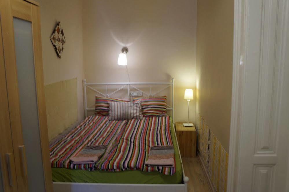 Jazzy Vibes Parliament Rooms And Ensuites Budapest Bagian luar foto
